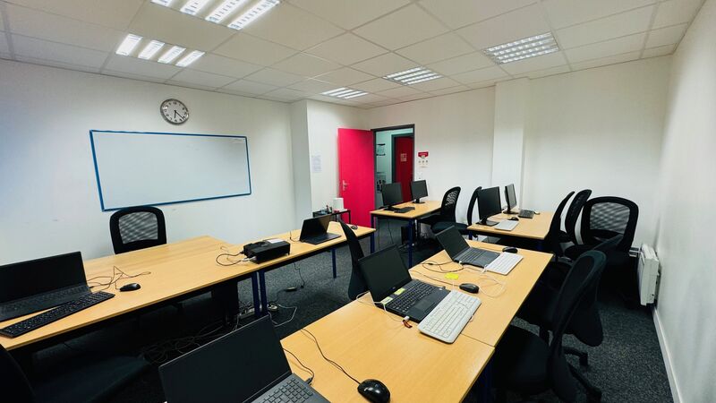Visuel 3 de l'annonce : BUREAUX A VENDRE A LOUER BREST 250 M²