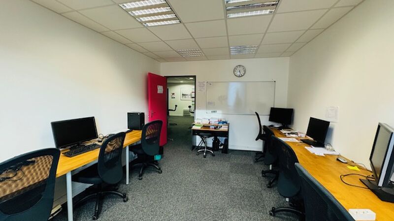 Visuel 4 de l'annonce : BUREAUX A VENDRE A LOUER BREST 250 M²