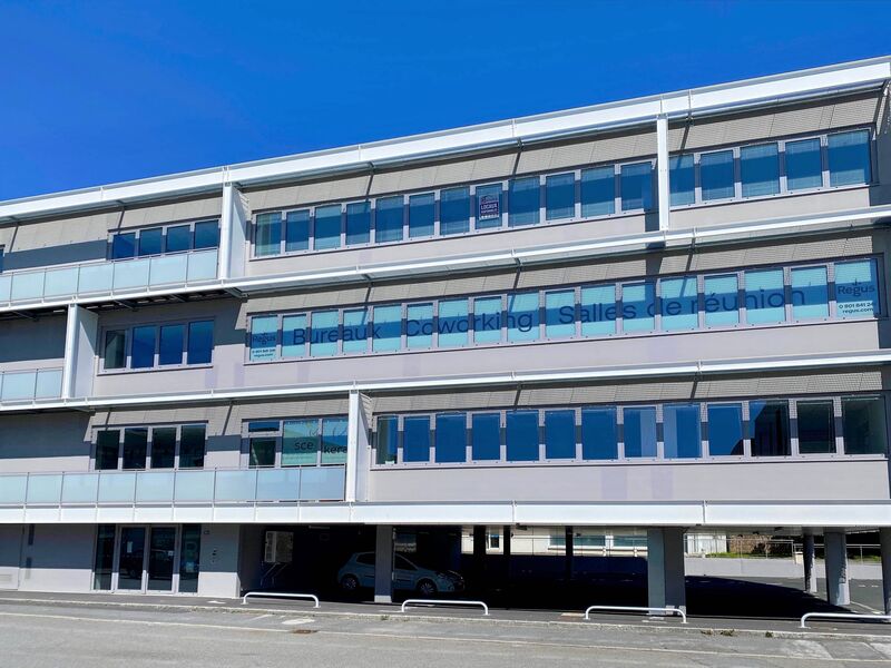 A LOUER A VENDRE PLATEAU DE BUREAUX 256 M² PORT DE COMMERCE BREST