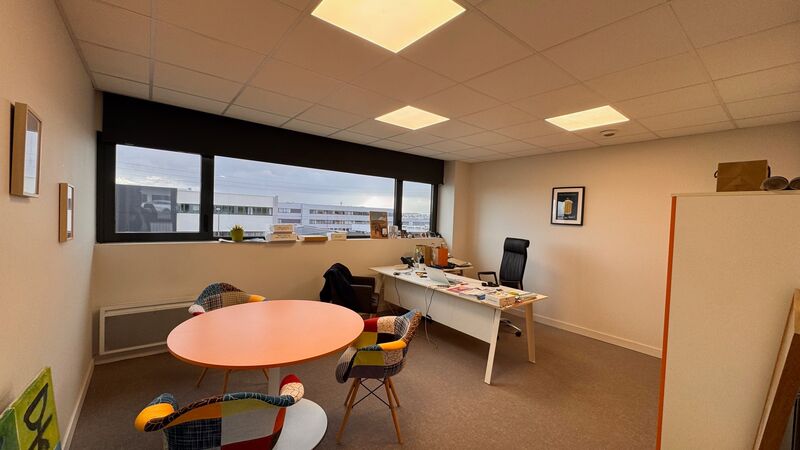 Visuel 2 de l'annonce : A LOUER PLATEAU DE BUREAUX 440 M² KERGONAN BREST