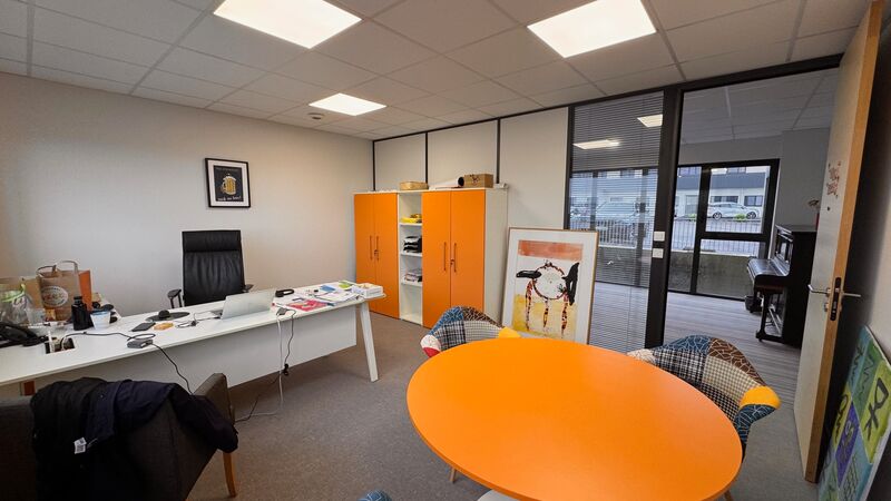 Visuel 3 de l'annonce : A LOUER PLATEAU DE BUREAUX 440 M² KERGONAN BREST
