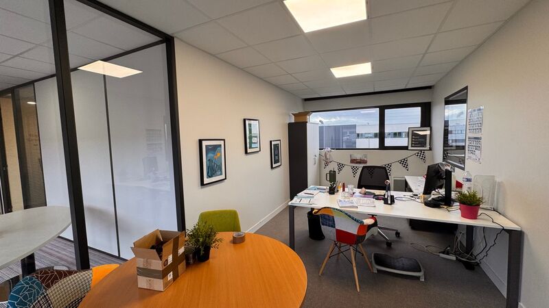 Visuel 8 de l'annonce : A LOUER PLATEAU DE BUREAUX 440 M² KERGONAN BREST
