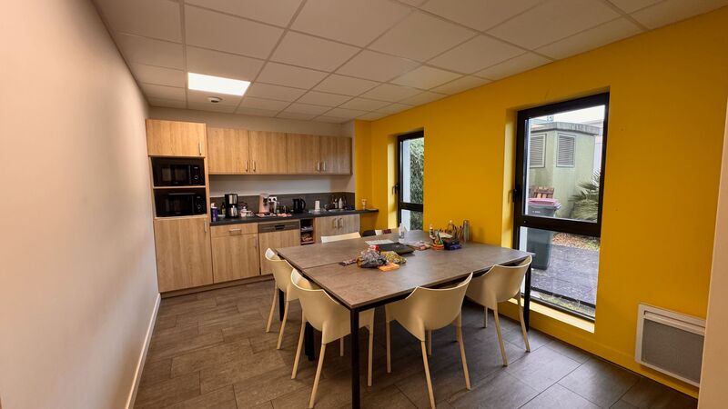 Visuel 13 de l'annonce : A LOUER PLATEAU DE BUREAUX 440 M² KERGONAN BREST
