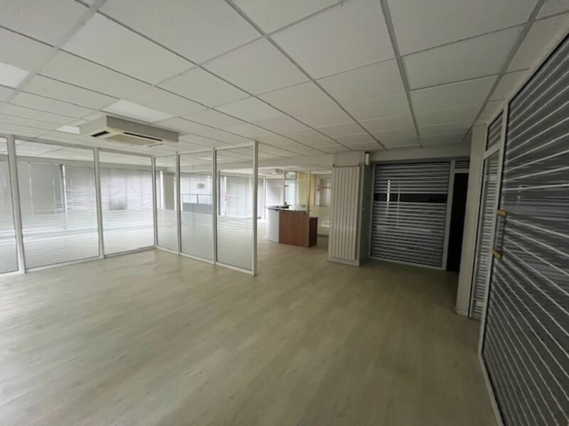 Visuel 7 de l'annonce : LOCAL PROFESSIONNEL A VENDRE - 170 M² - BREST