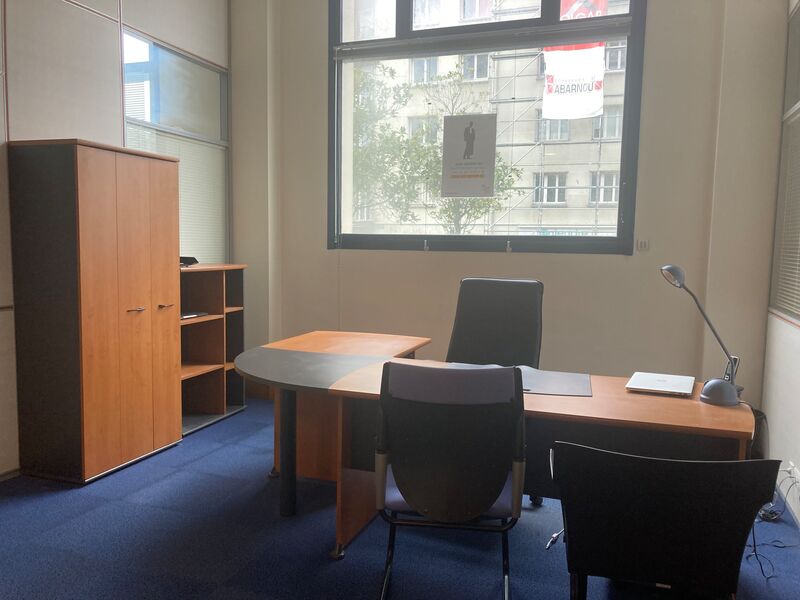 Visuel 9 de l'annonce : BUREAUX 640 M² HYPER CENTRE VILLE BREST EMPLACEMENT PREMIUM