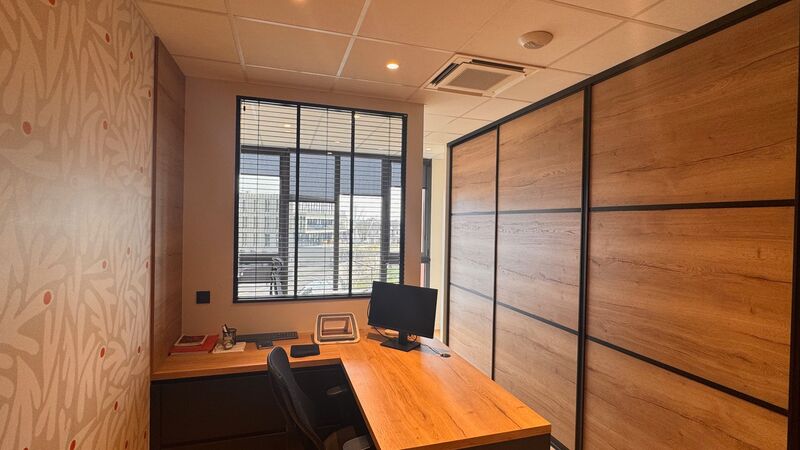 Visuel 15 de l'annonce : Plateaux de bureaux  zone de l'Hermitage à Brest - Hyper visibilité commerciale