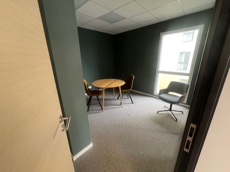Visuel 4 de l'annonce : A LOUER BUREAUX DE 90m² PORT DE COMMERCE DE BREST