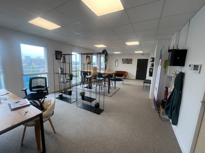 Visuel 6 de l'annonce : A LOUER BUREAUX DE 90m² PORT DE COMMERCE DE BREST
