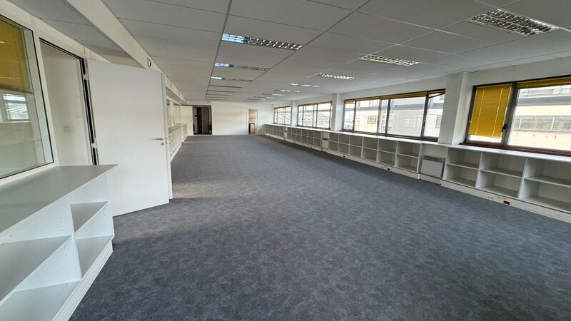 Visuel 3 de l'annonce : A LOUER A VENDRE PLATEAU DE BUREAUX PORT DE COMMERCE BREST