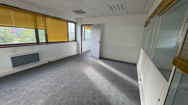 Visuel 5 de l'annonce : A LOUER A VENDRE PLATEAU DE BUREAUX PORT DE COMMERCE BREST