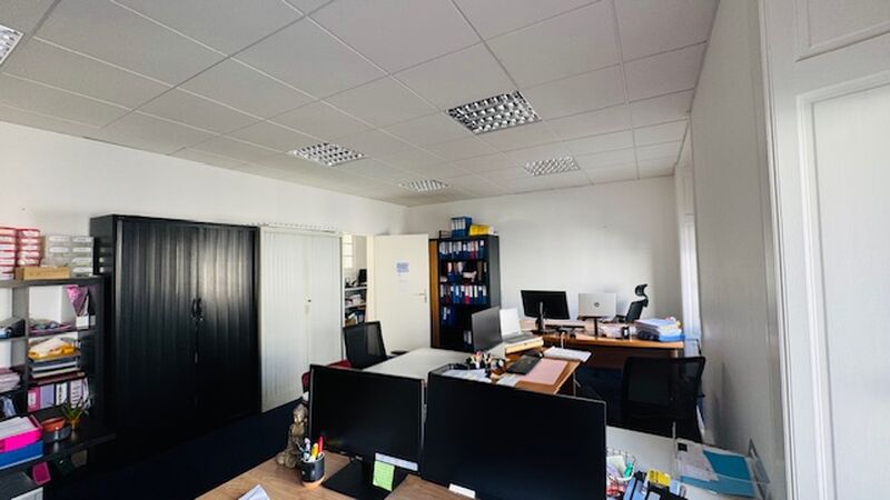 Visuel 3 de l'annonce : A VENDRE / A LOUER - PLATEAUX DE BUREAUX 156 M² - HYPER CENTRE BREST