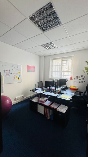 Visuel 3 de l'annonce : A VENDRE / A LOUER - PLATEAUX DE BUREAUX 155 M² - HYPER CENTRE BREST