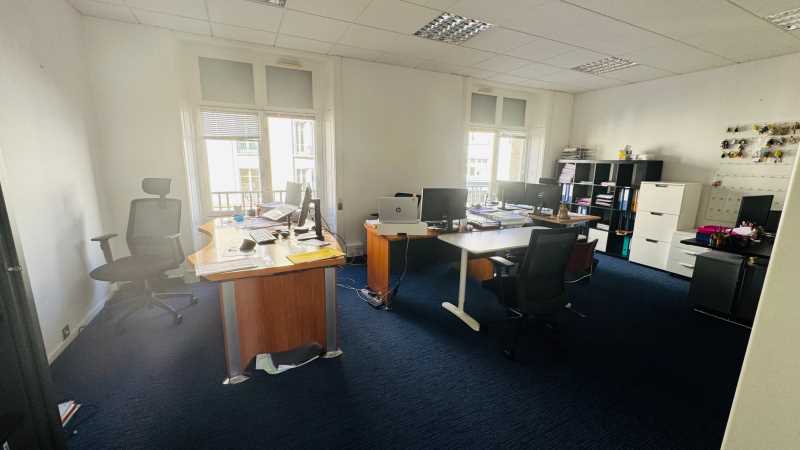 Visuel 5 de l'annonce : A VENDRE / A LOUER - PLATEAUX DE BUREAUX 155 M² - HYPER CENTRE BREST