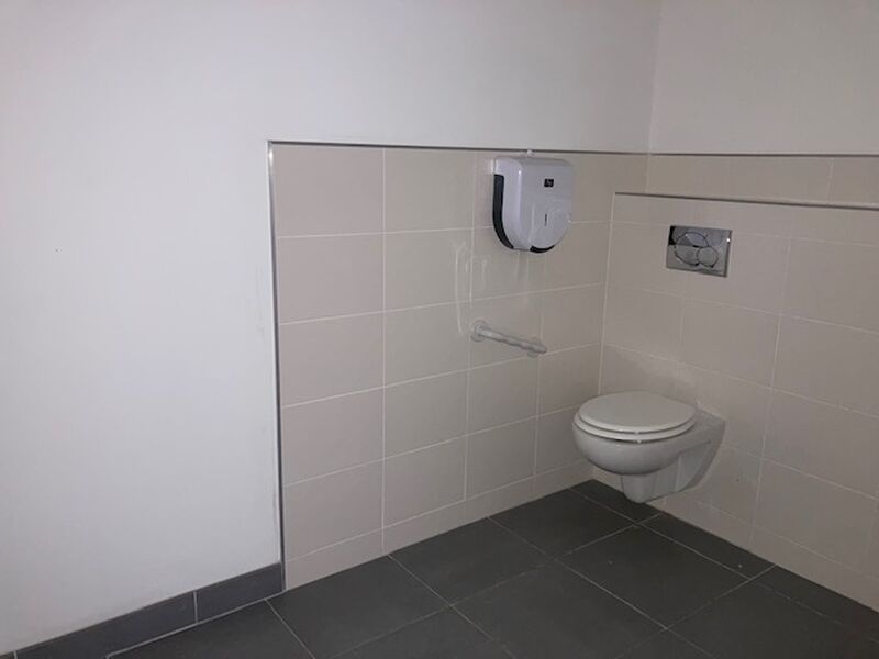 Visuel 5 de l'annonce : A VENDRE A LOUER PLATEAU DE BUREAUX 101 M² PORT DE COMMERCE BREST