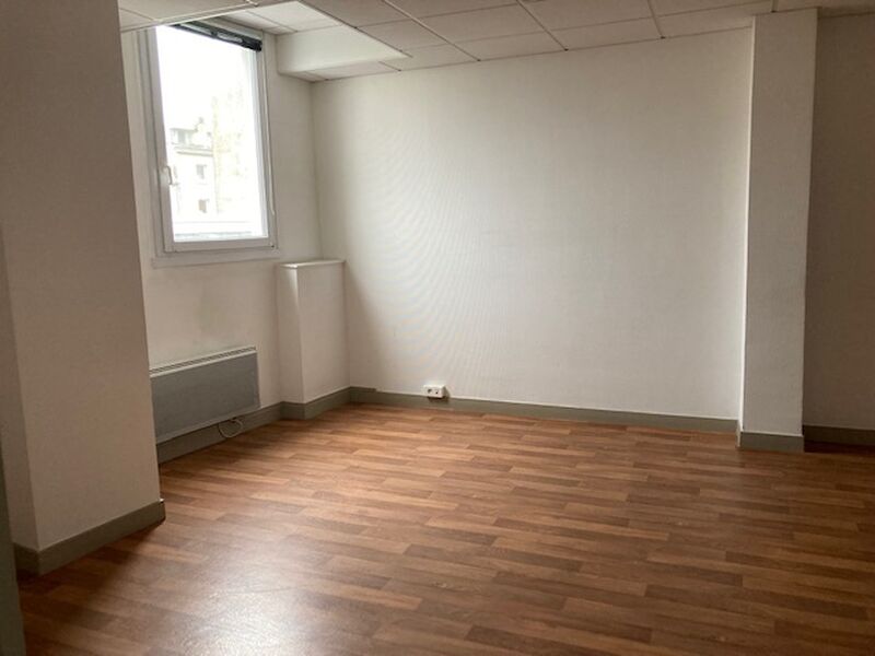 Visuel 2 de l'annonce : A VENDRE A LOUER PLATEAU DE BUREAUX 101 M² PORT DE COMMERCE BREST