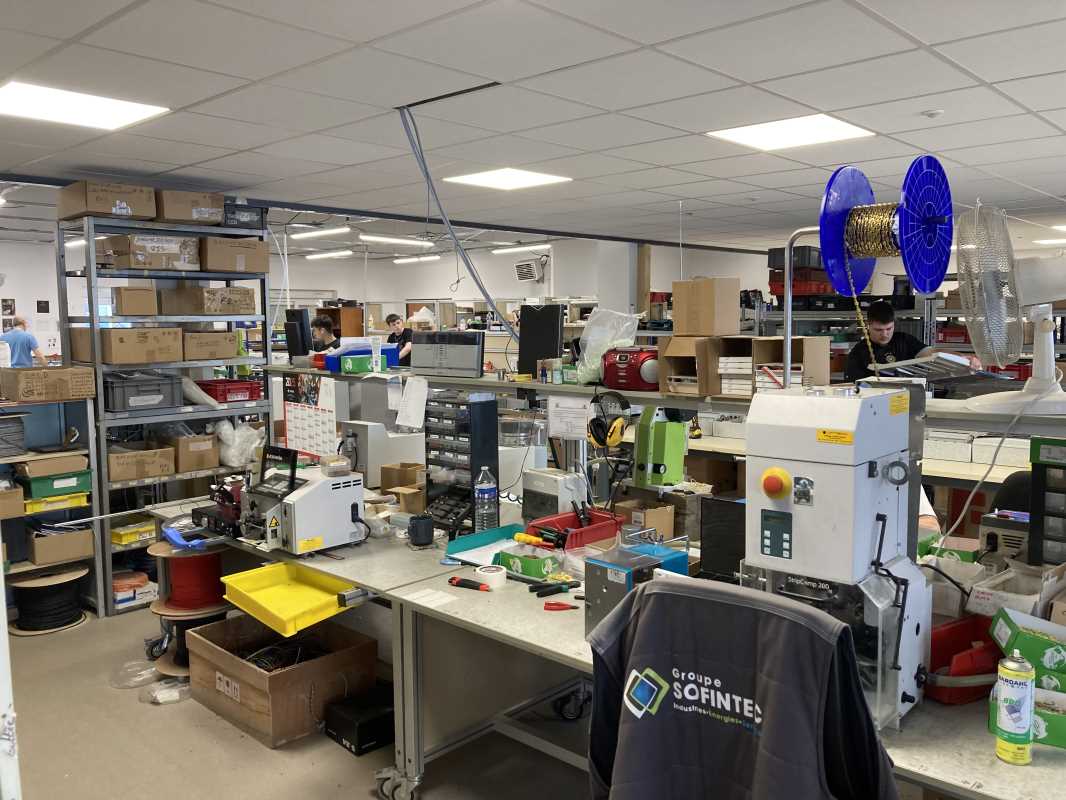 Visuel 2 de l'annonce : LOCAL D'ACTIVITE DE 680 M² - GOUESNOU