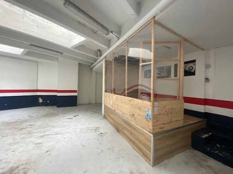 Visuel 3 de l'annonce : LOCAL COMMERCIAL A VENDRE/ A LOUER BREST SAINT MARC