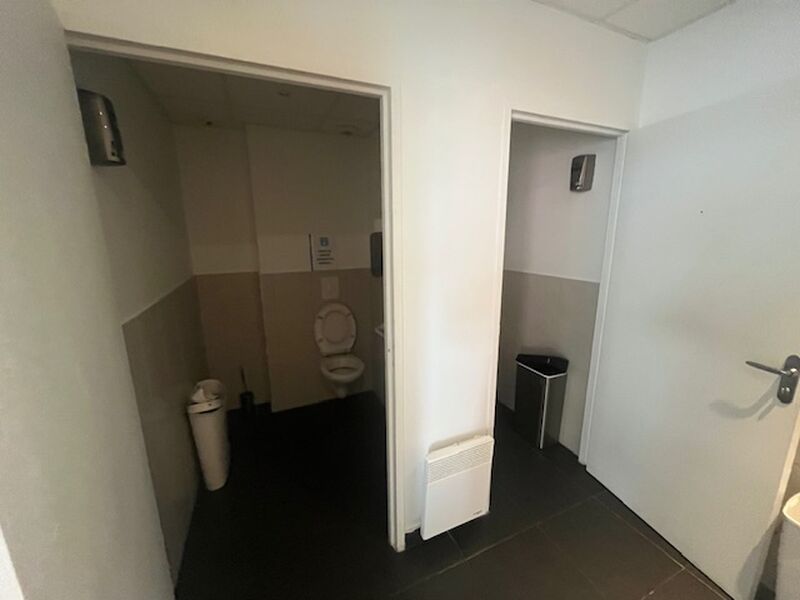 Visuel 13 de l'annonce : A VENDRE A LOUER PLATEAU DE BUREAUX KERGARADEC III