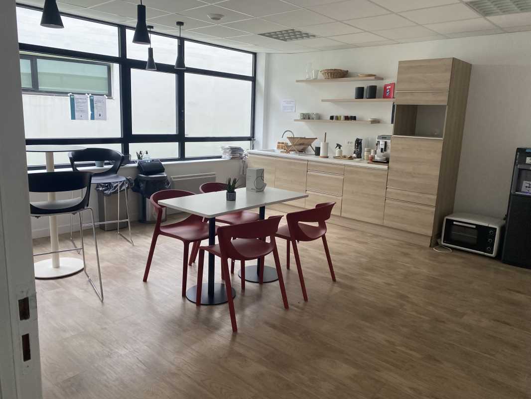Visuel 7 de l'annonce : A VENDRE A LOUER PLATEAU DE BUREAUX KERGARADEC III