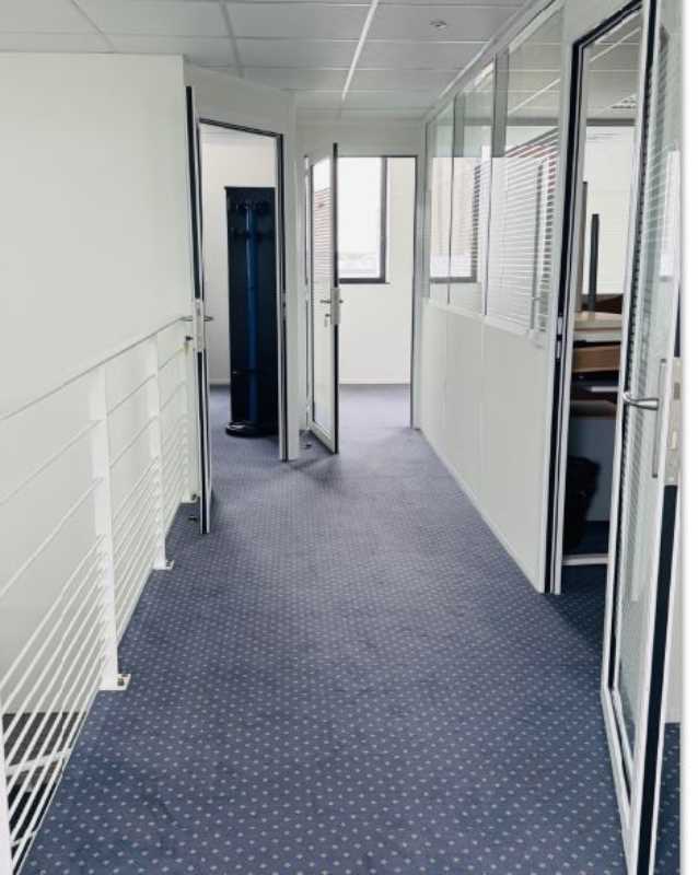 Visuel 10 de l'annonce : BUREAUX 120 M² A LOUER SIAM BREST