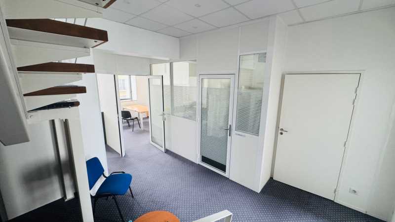 Visuel 1 de l'annonce : BUREAUX 120 M² A LOUER SIAM BREST