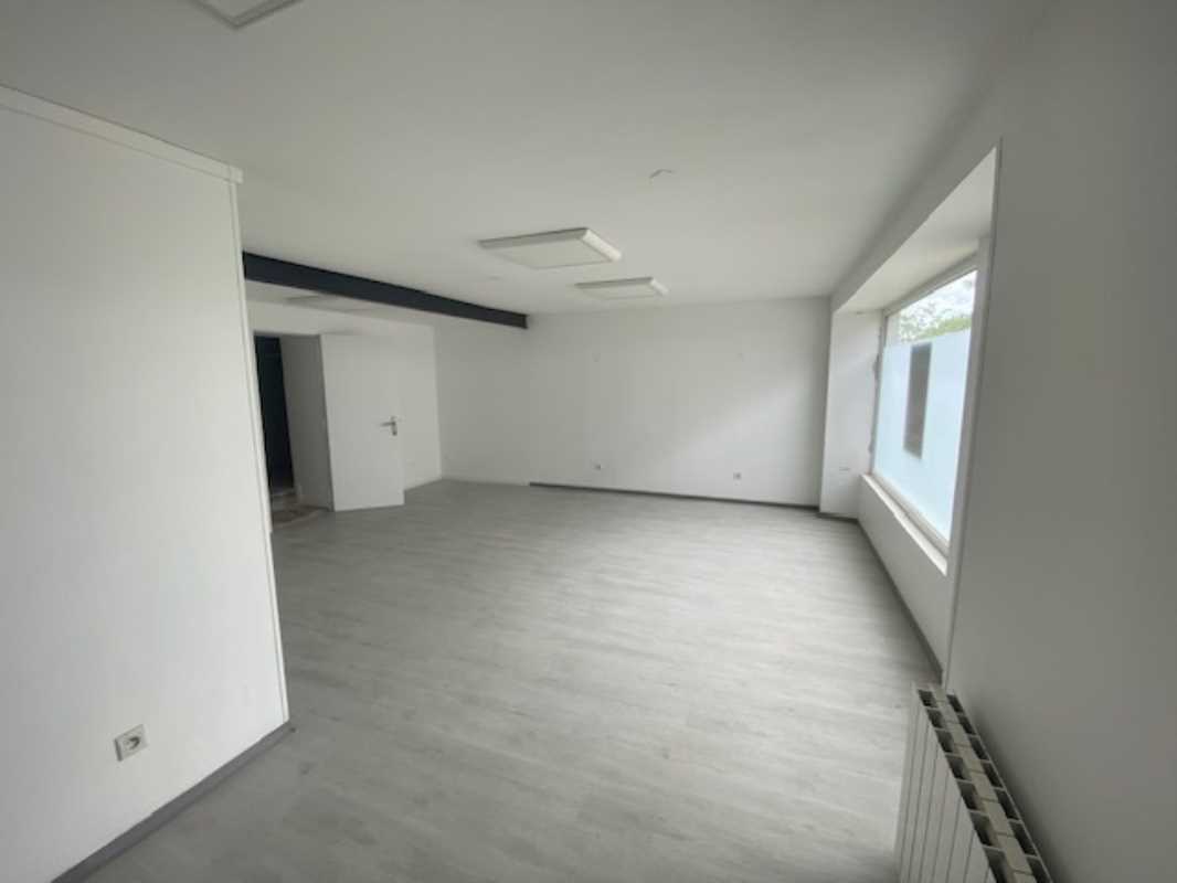 Visuel 15 de l'annonce : A LOUER LOCAL COMMERCIAL 83 M² BREST