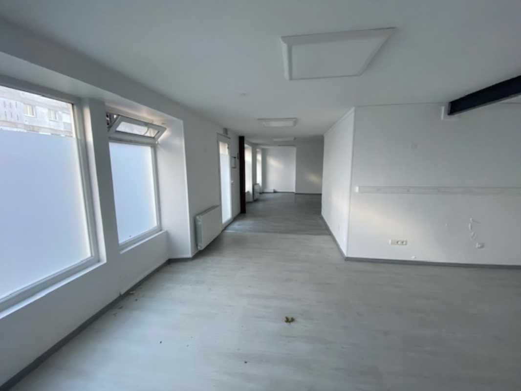Visuel 1 de l'annonce : A LOUER LOCAL COMMERCIAL 83 M² BREST