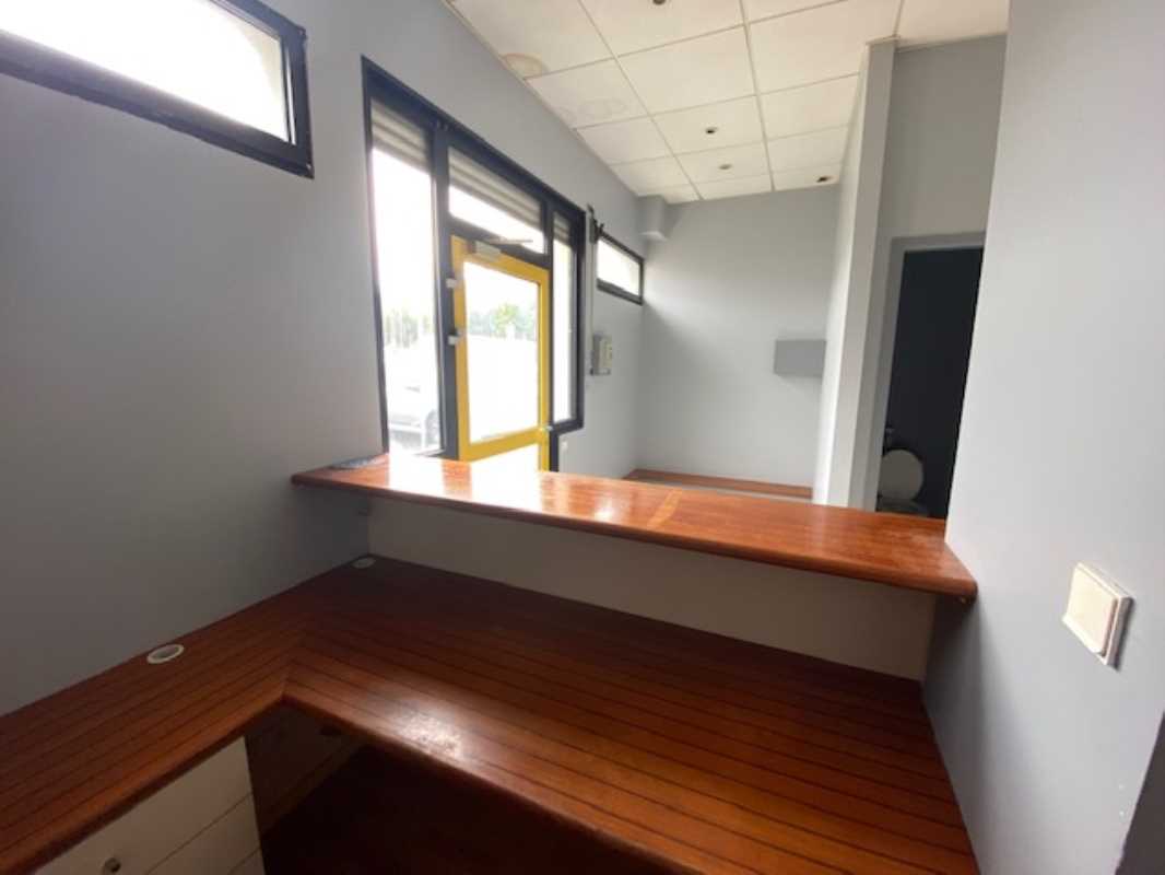 Visuel 7 de l'annonce : A LOUER LOCAL PROFESSIONNEL D'ENVIRON 40 M² PLOUZANE